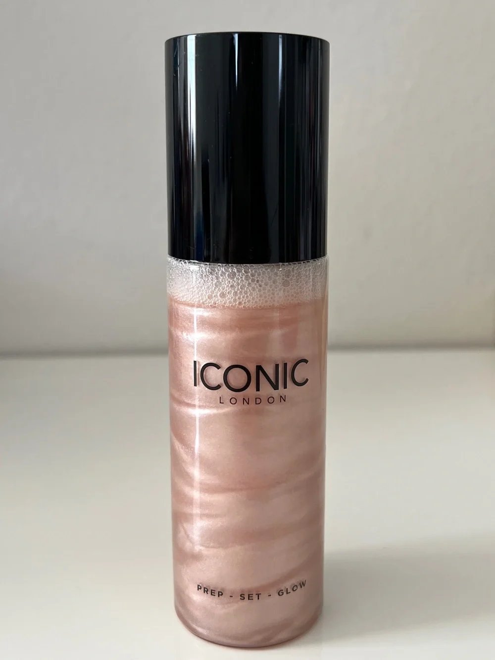 Iconic London Prep-Set-Glow Hydrating Glowy Setting Spray